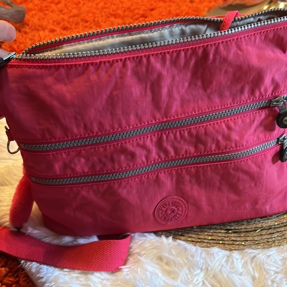 Kipling cross body Used in mint condition pink - Picture 4 of 8
